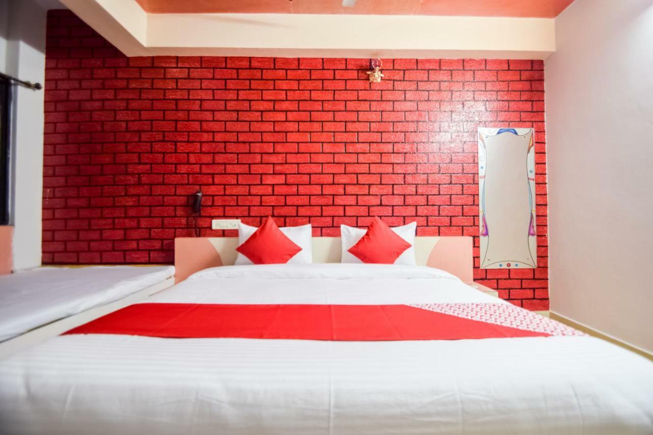 Hotel Palak Palace Udaipur Kültér fotó