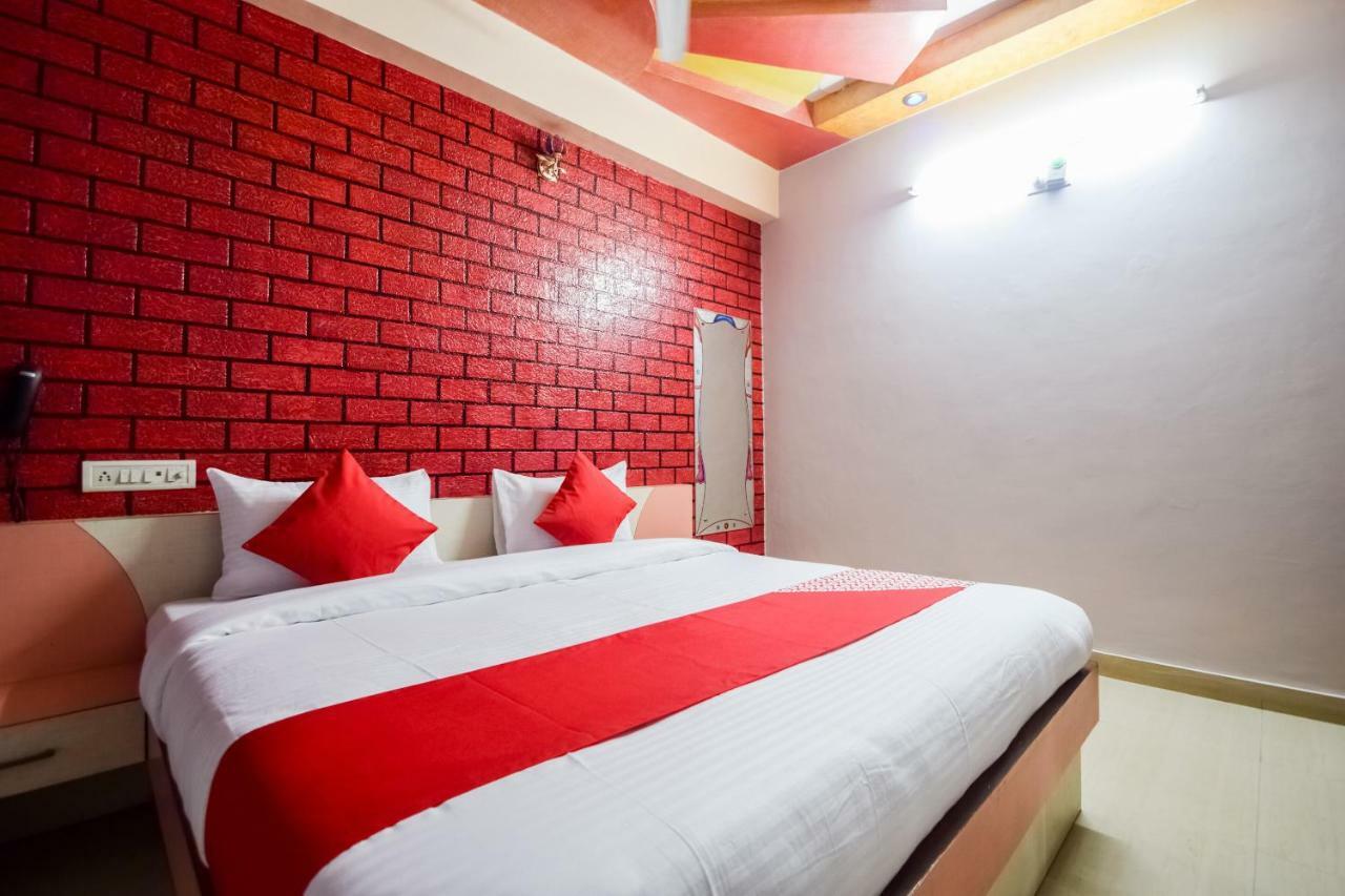 Hotel Palak Palace Udaipur Kültér fotó
